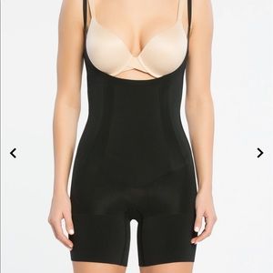 Spanx NWOT open-bust mid-thigh bodysuit